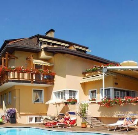 Pension Aurora Eppan an der Weinstraße Exteriör bild